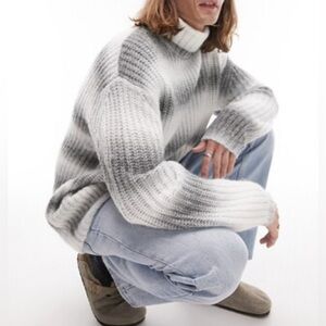 Topman Gray and White Knit Turtleneck size small. Nwt